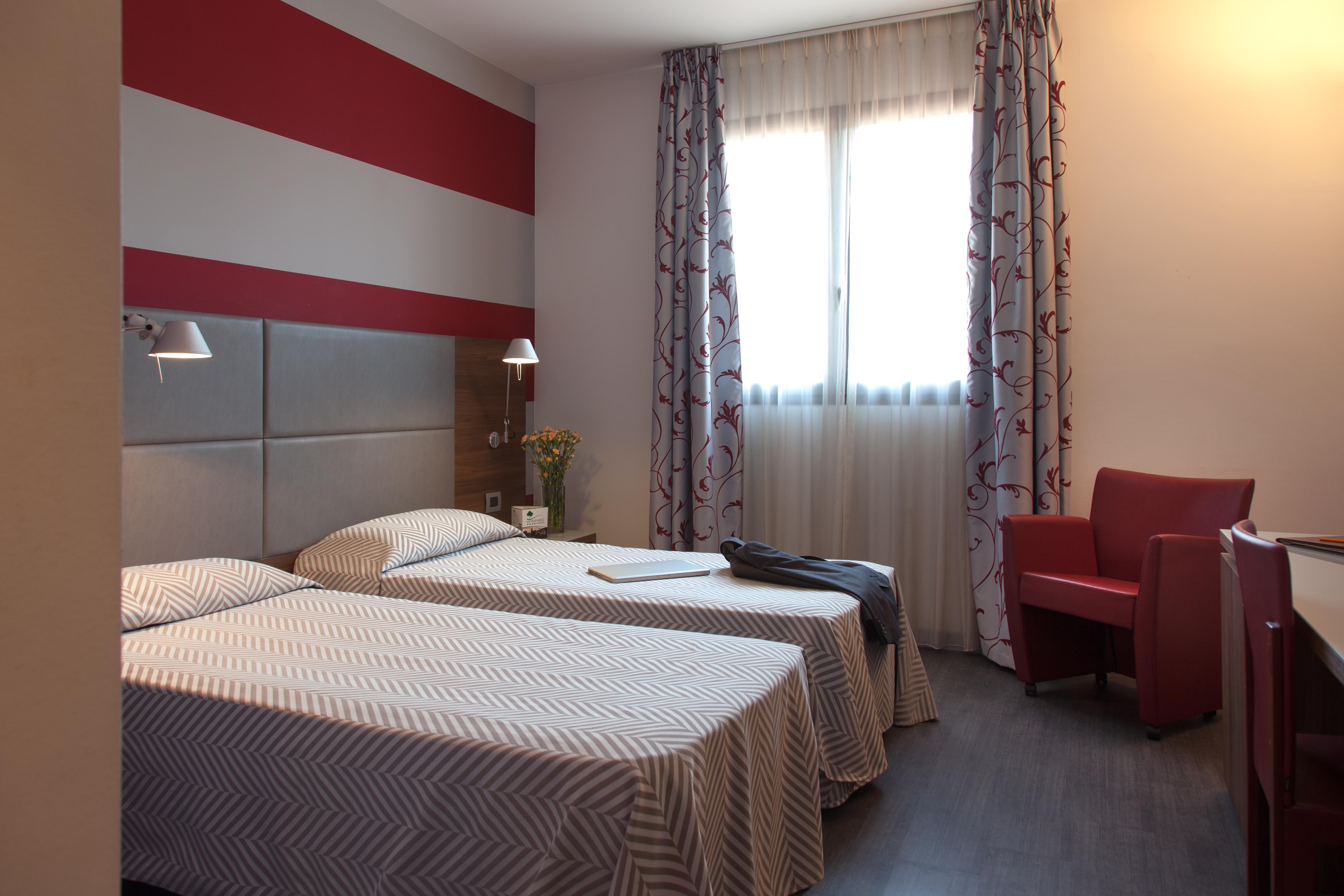 Hotel Del Parco Виджевано Экстерьер фото