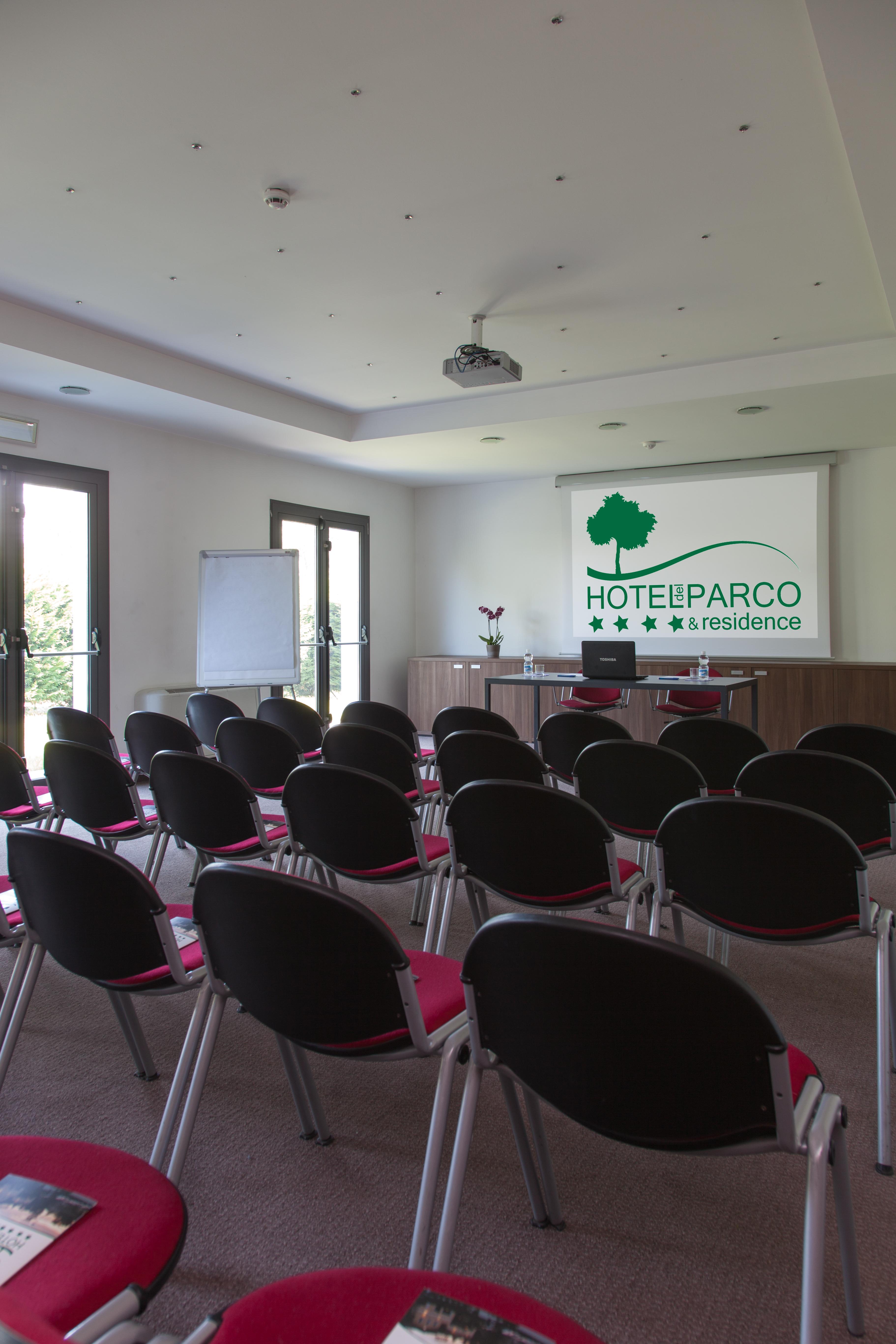 Hotel Del Parco Виджевано Экстерьер фото