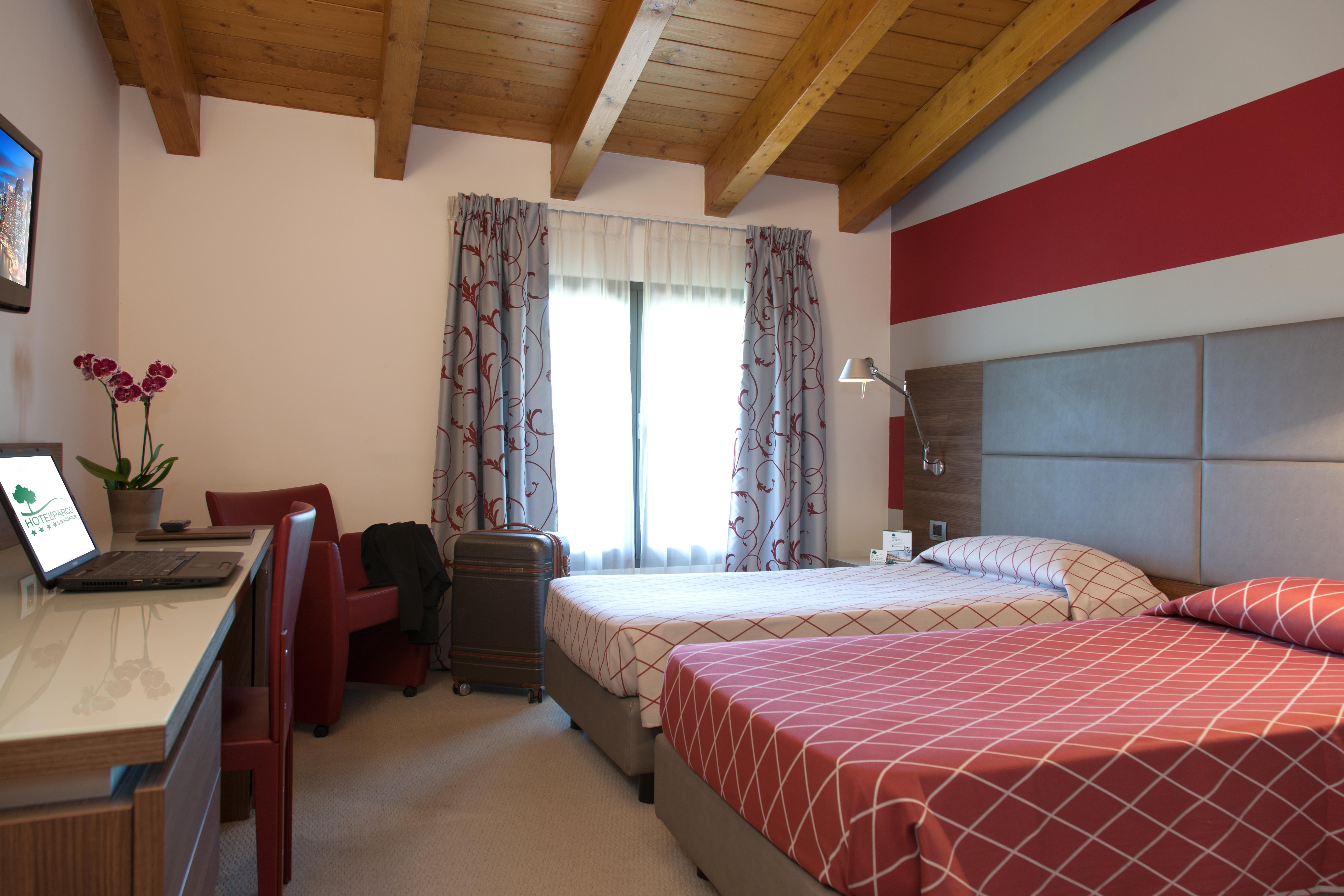 Hotel Del Parco Виджевано Экстерьер фото