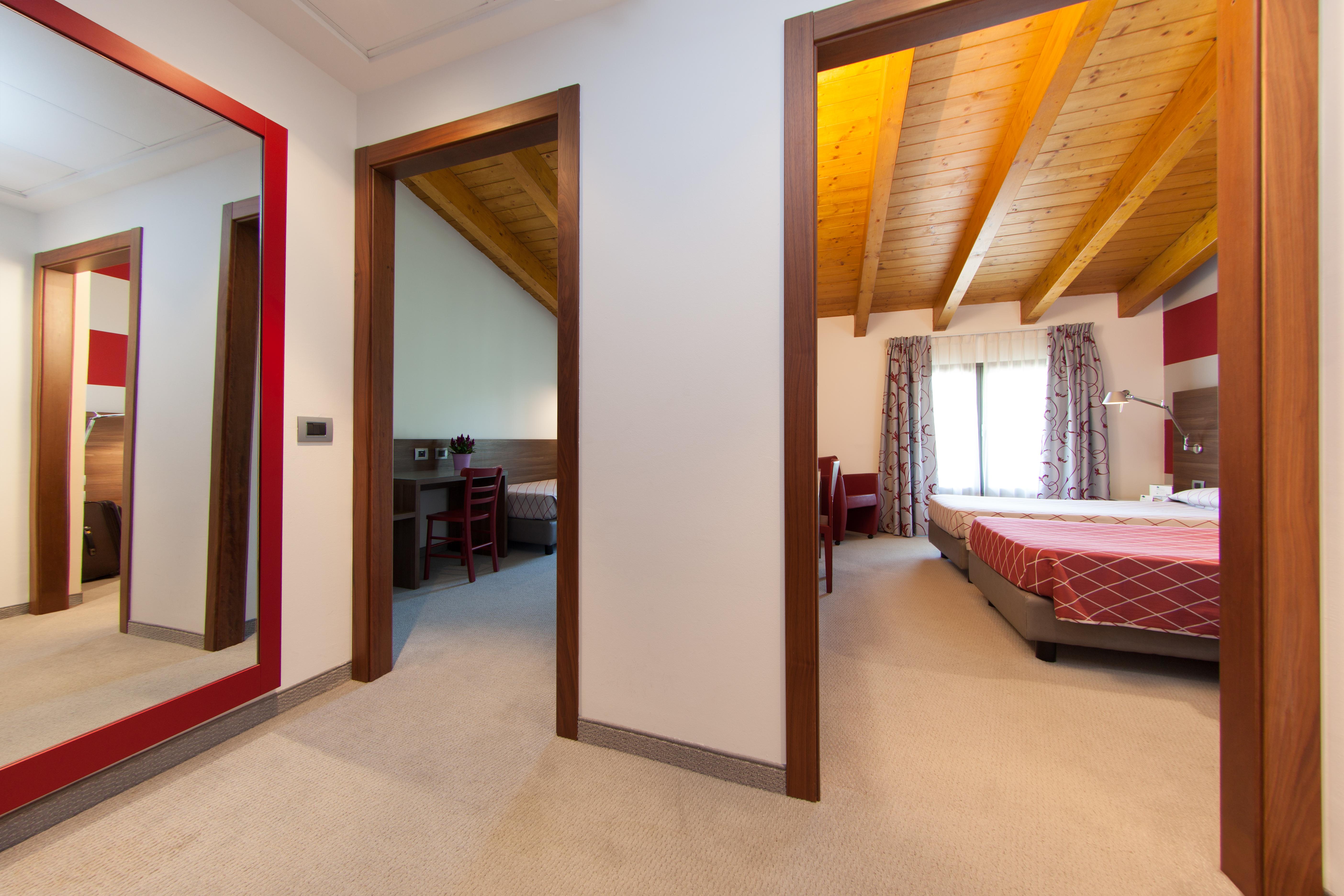Hotel Del Parco Виджевано Экстерьер фото