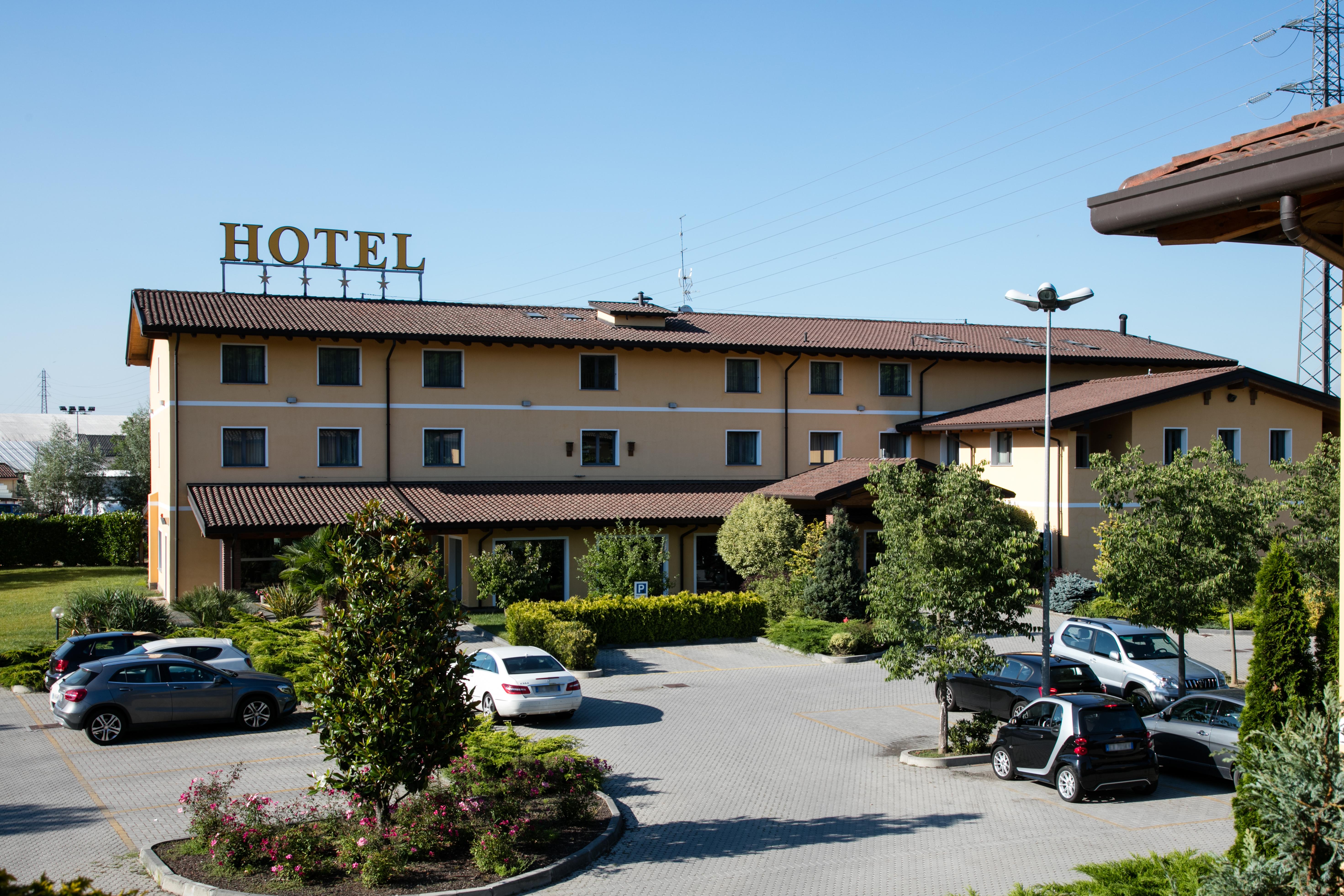Hotel Del Parco Виджевано Экстерьер фото