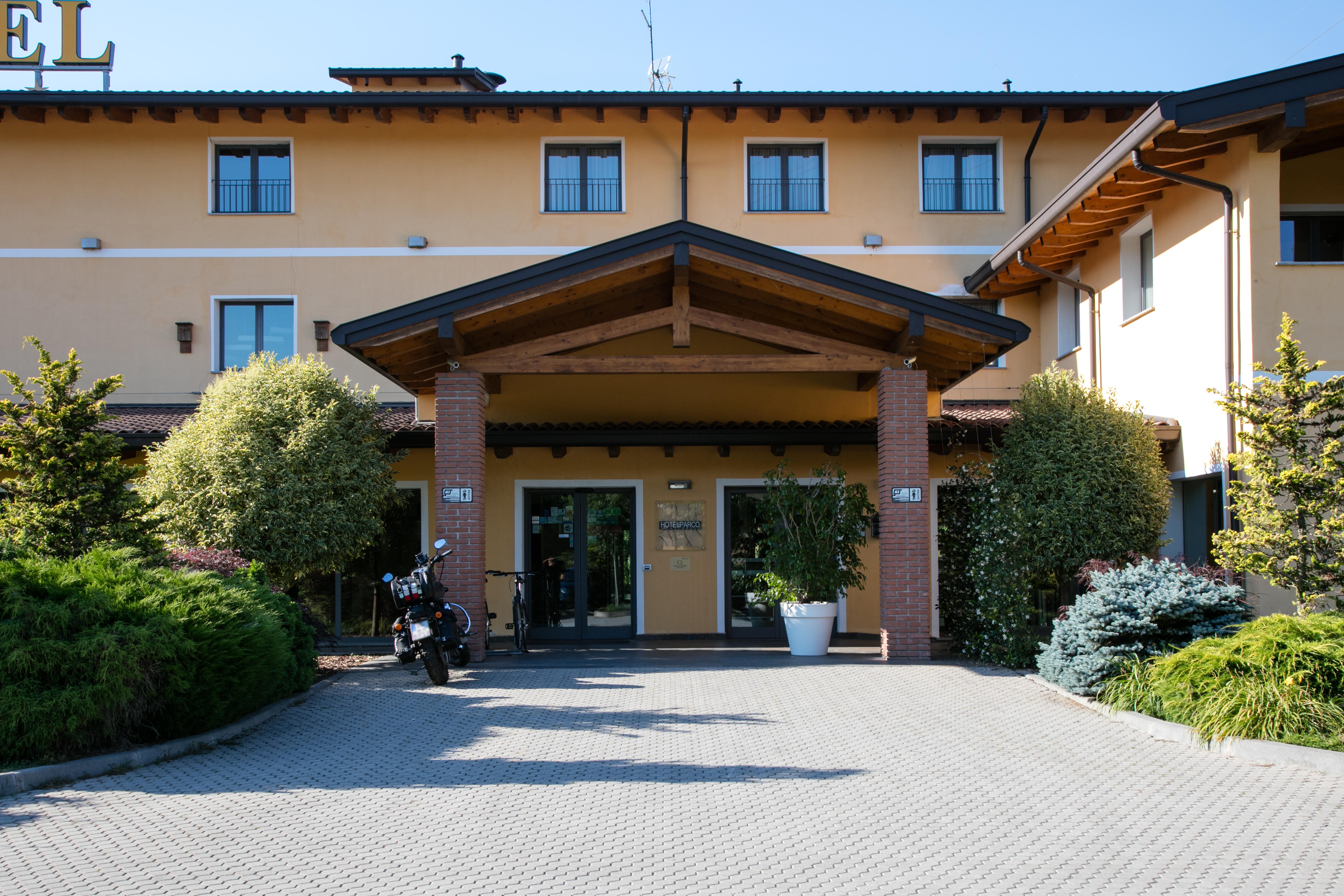 Hotel Del Parco Виджевано Экстерьер фото