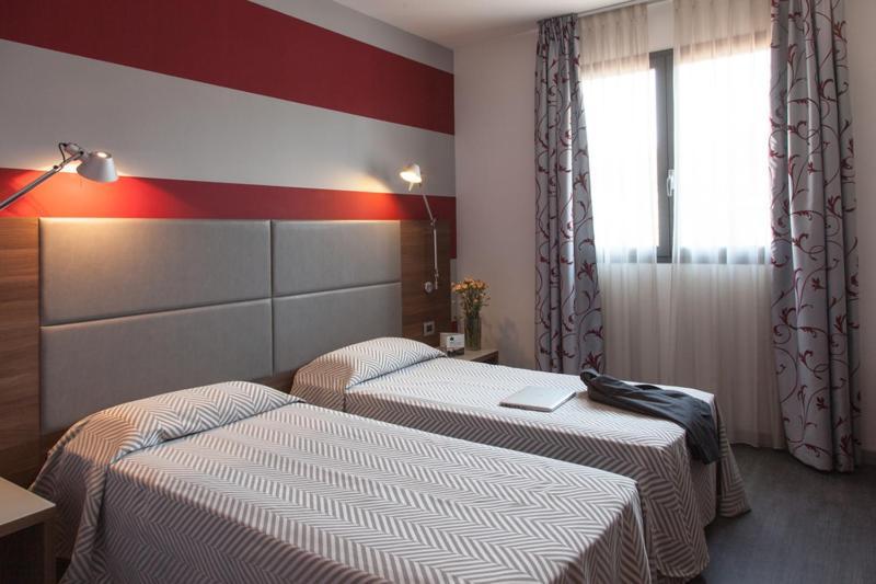 Hotel Del Parco Виджевано Экстерьер фото