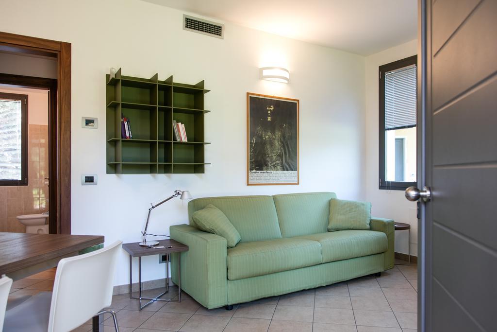 Hotel Del Parco Виджевано Экстерьер фото